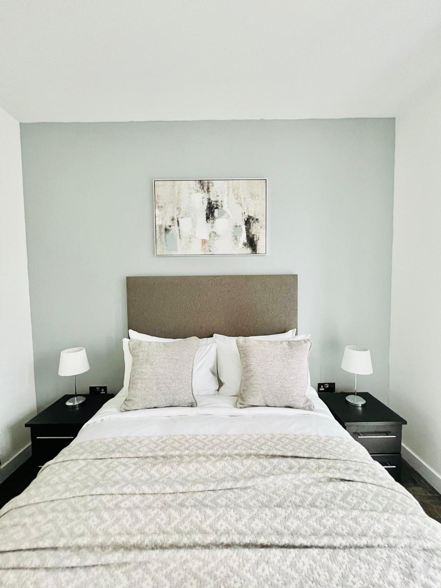 Luxurious - Prime Location Near Excel, O2 & Canary Wharf Appartement *